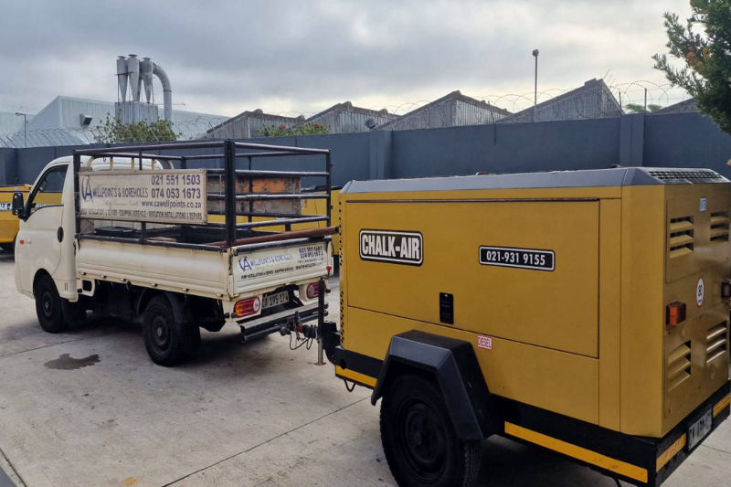 Borehole drilling equipment