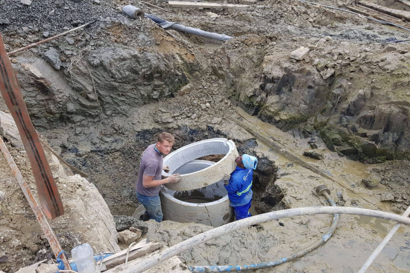 Dewatering pump system